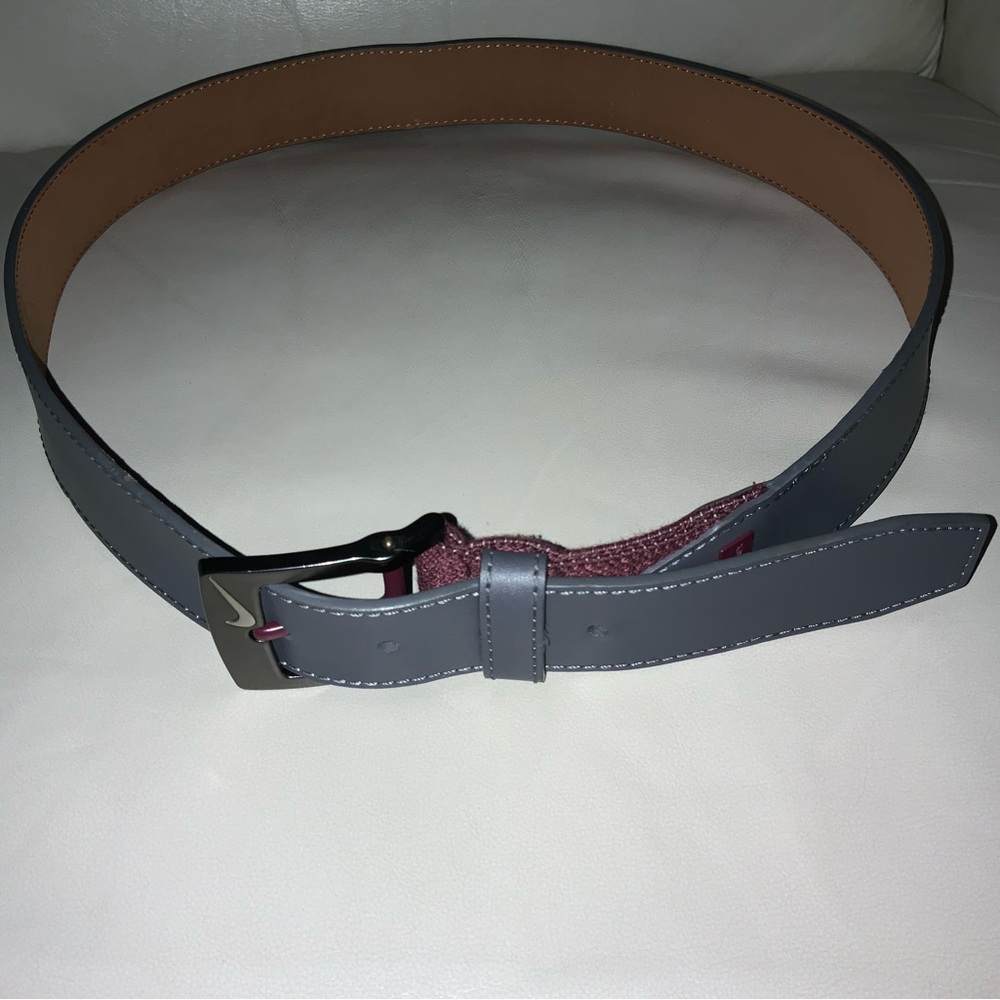 Nike Golf G Flex Belt Mens 36. Good condition from a smoke free home.